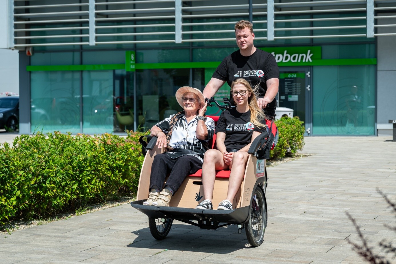 biciklivel_korlatlanul (1).jpg